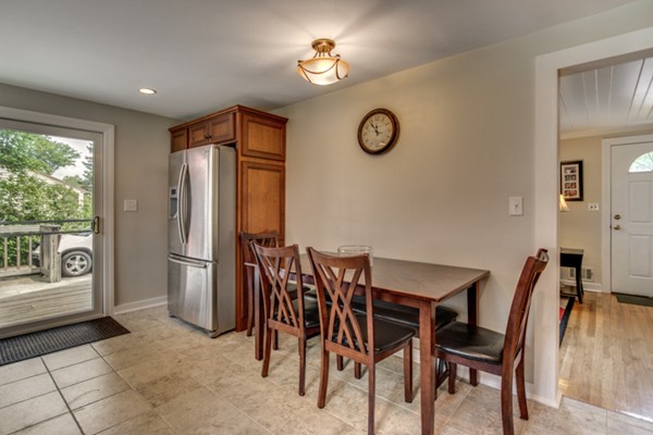 75 Hamilton Road Wrentham, MA 02093 - Photo 13 of 30