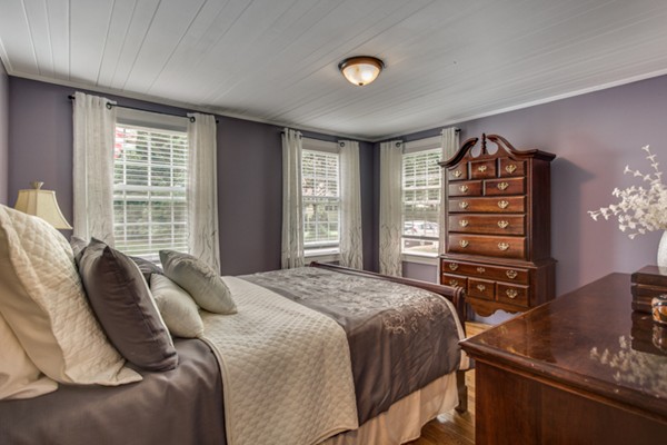 75 Hamilton Road Wrentham, MA 02093 - Photo 15 of 30