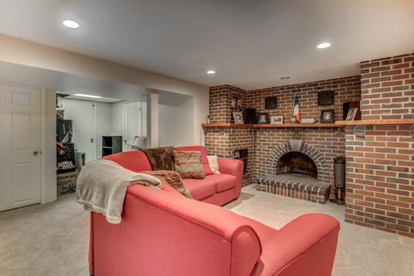 75 Hamilton Road Wrentham, MA 02093 - Photo 23 of 30