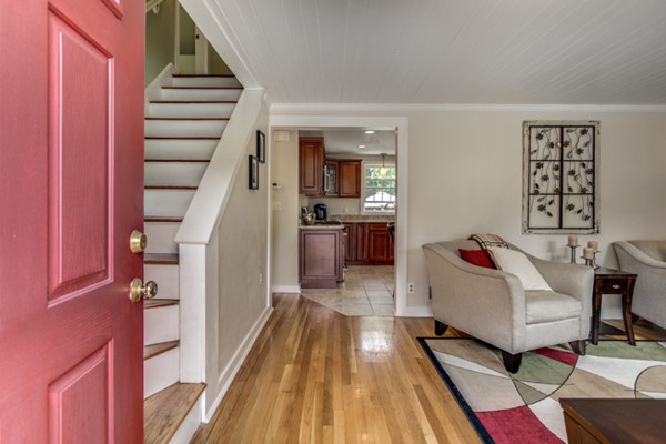 75 Hamilton Road Wrentham, MA 02093 - Photo 4 of 30