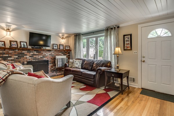 75 Hamilton Road Wrentham, MA 02093 - Photo 6 of 30