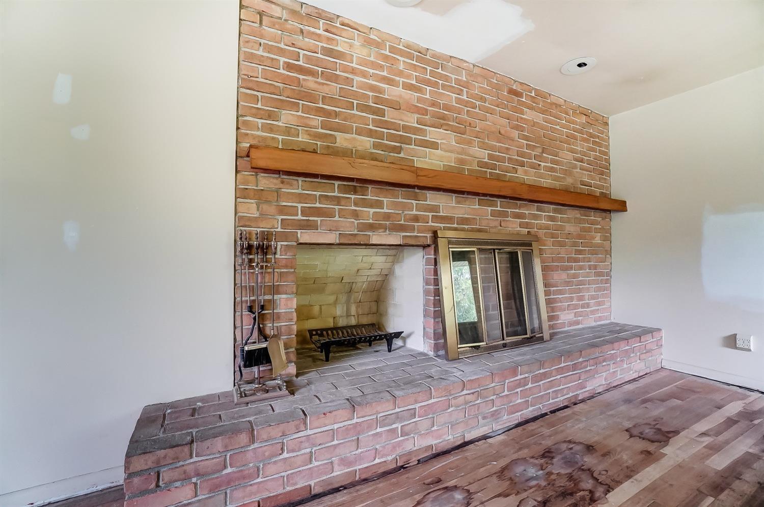 6009 Dunlap Road Cincinnati, OH 45252 - Photo 16 of 31 Gallery Image 16