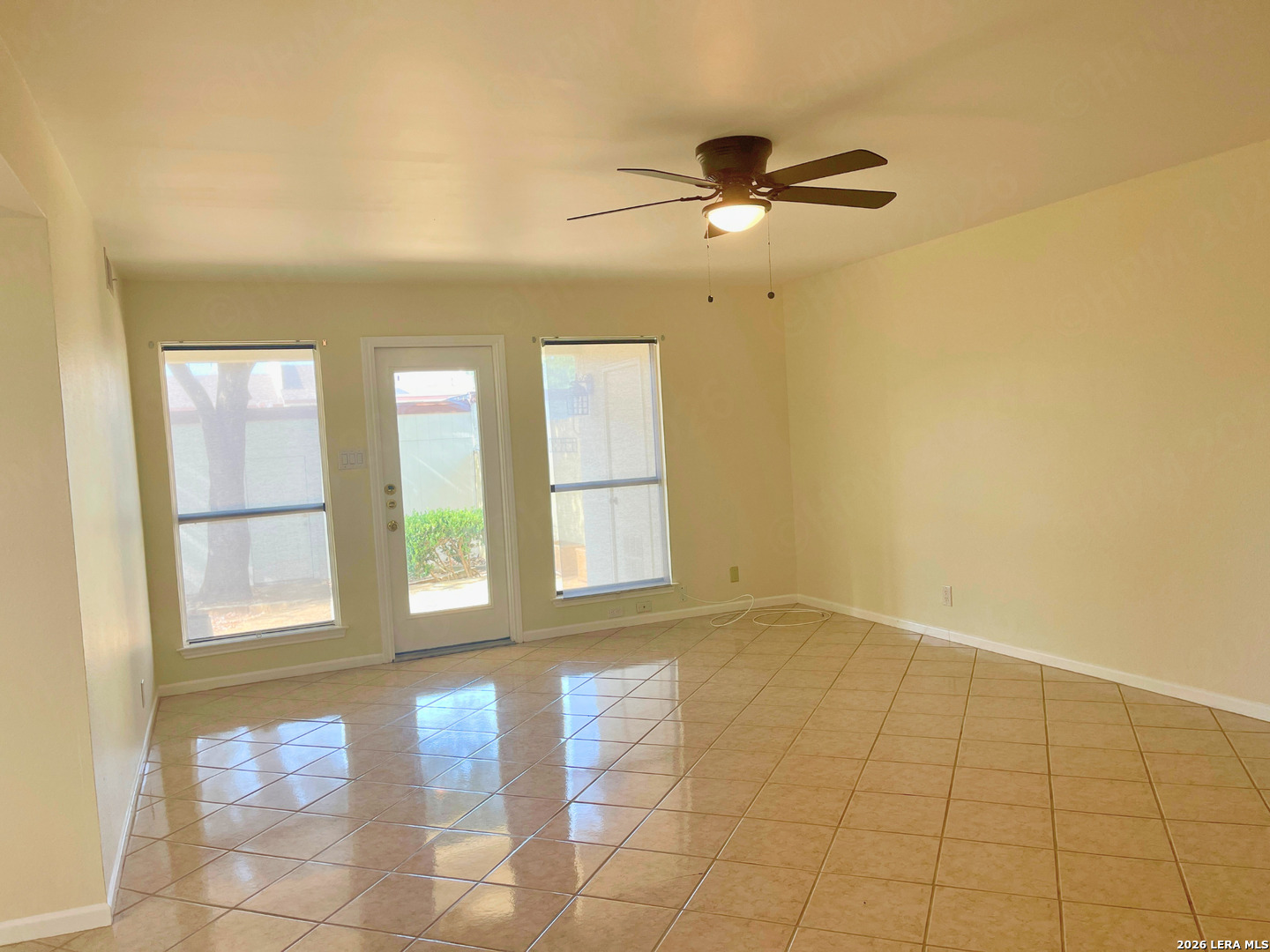 5868 Royal Ridge San Antonio, TX 78239 - Photo 7 of 20