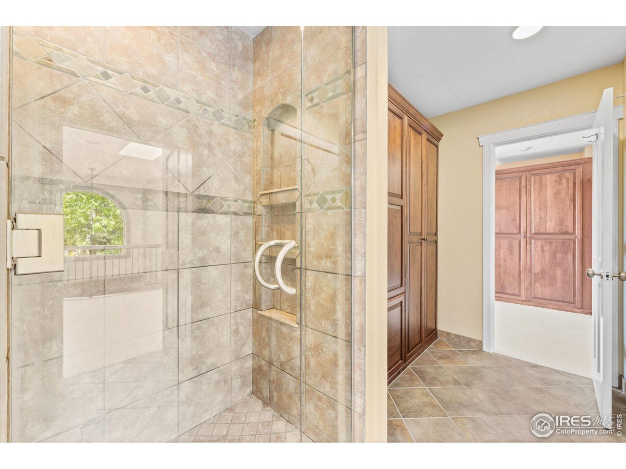 2210 Meadow Avenue Boulder, CO 80304 - Photo 32 of 40 a bathroom with a shower