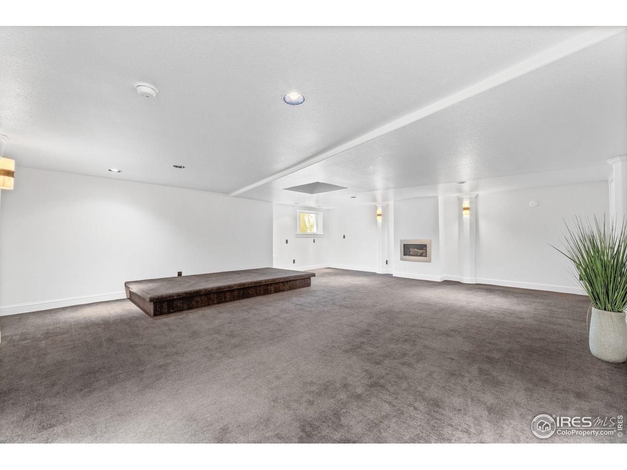 2210 Meadow Avenue Boulder, CO 80304 - Photo 35 of 40 a view of a room with gym equipment