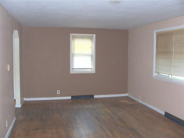 2012 North Rector Avenue Muncie, IN 47303 - Photo 4 of 12