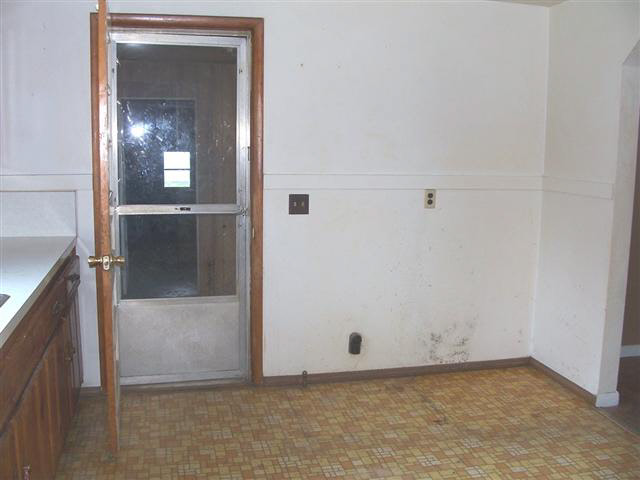 2012 North Rector Avenue Muncie, IN 47303 - Photo 6 of 12