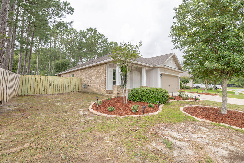 41 Twain Trail Freeport, FL 32439 - Photo 33 of 33 Front Of House