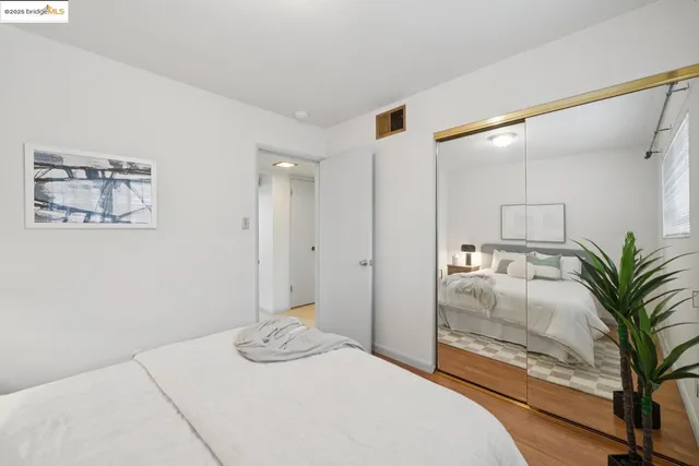 $549,000 | 1425 Lakeside Drive, Unit 201, Oakland, CA 94612