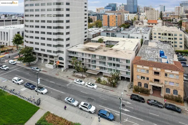 $549,000 | 1425 Lakeside Drive, Unit 201, Oakland, CA 94612