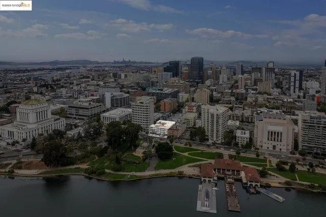 $549,000 | 1425 Lakeside Drive, Unit 201, Oakland, CA 94612