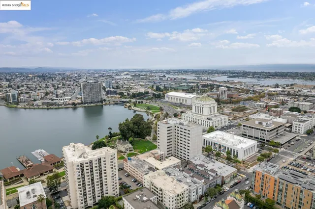 $549,000 | 1425 Lakeside Drive, Unit 201, Oakland, CA 94612