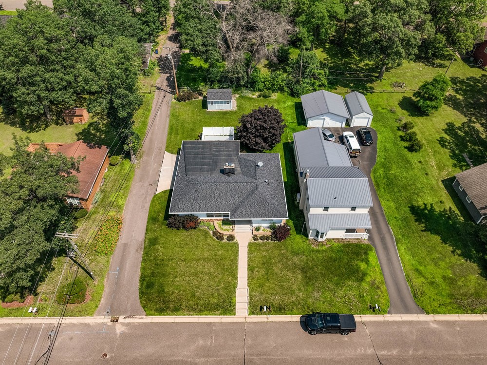 924 Superior Street Spooner, WI 54801 - Photo 3 of 39