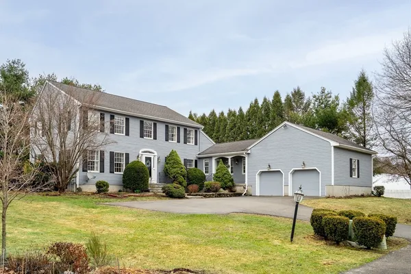 $2,079,000 | 8 Farm Road, Lexington, MA 02420