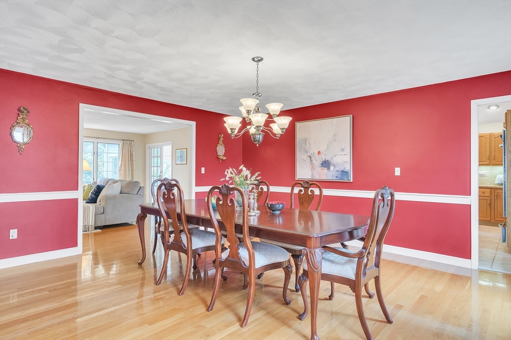 8 Farm Road Lexington, MA 02420 - Photo 11 of 42