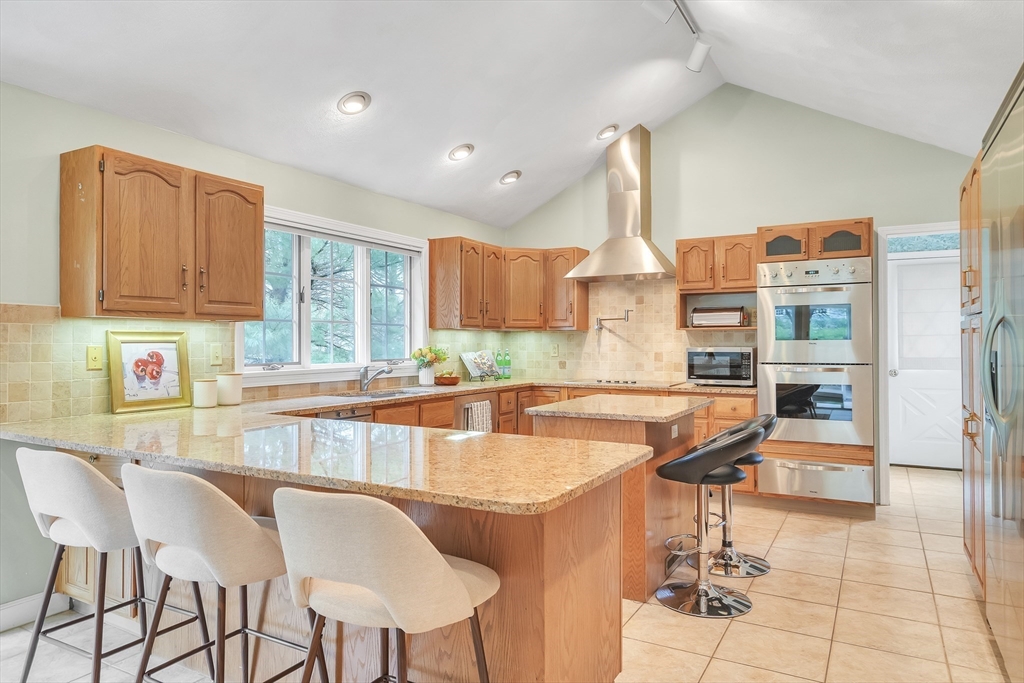 8 Farm Road Lexington, MA 02420 - Photo 12 of 42