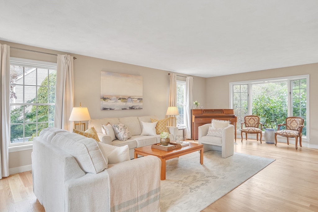 8 Farm Road Lexington, MA 02420 - Photo 2 of 42