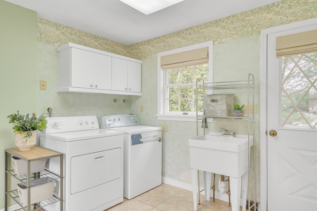 8 Farm Road Lexington, MA 02420 - Photo 22 of 42