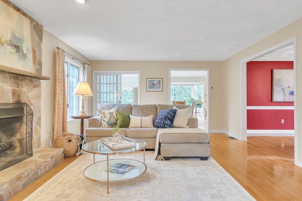 8 Farm Road Lexington, MA 02420 - Photo 8 of 42