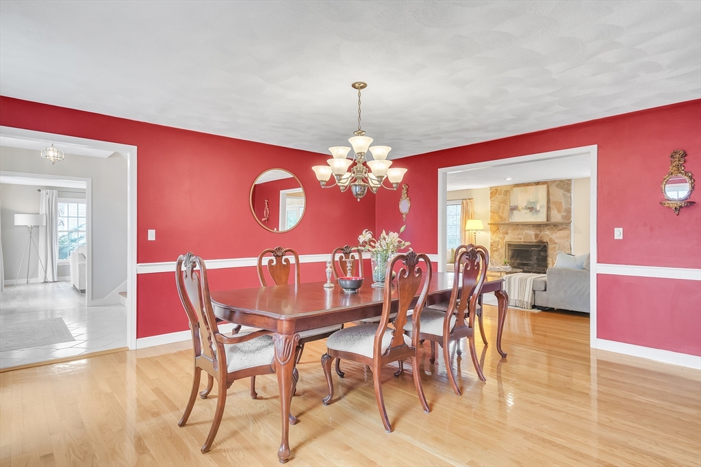 8 Farm Road Lexington, MA 02420 - Photo 9 of 42