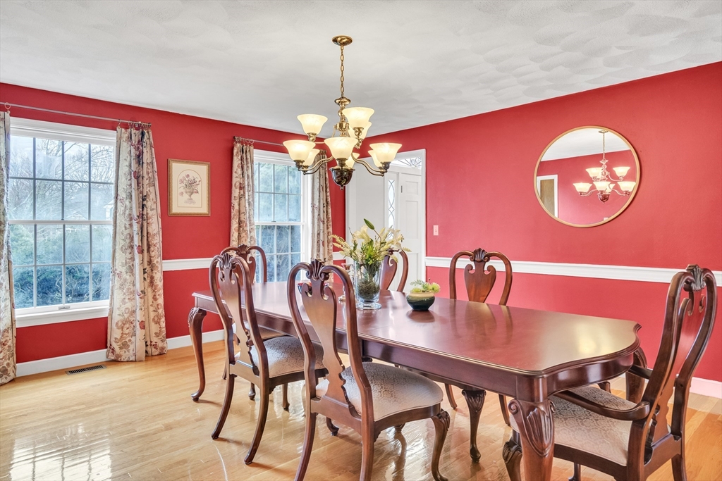 8 Farm Road Lexington, MA 02420 - Photo 10 of 42