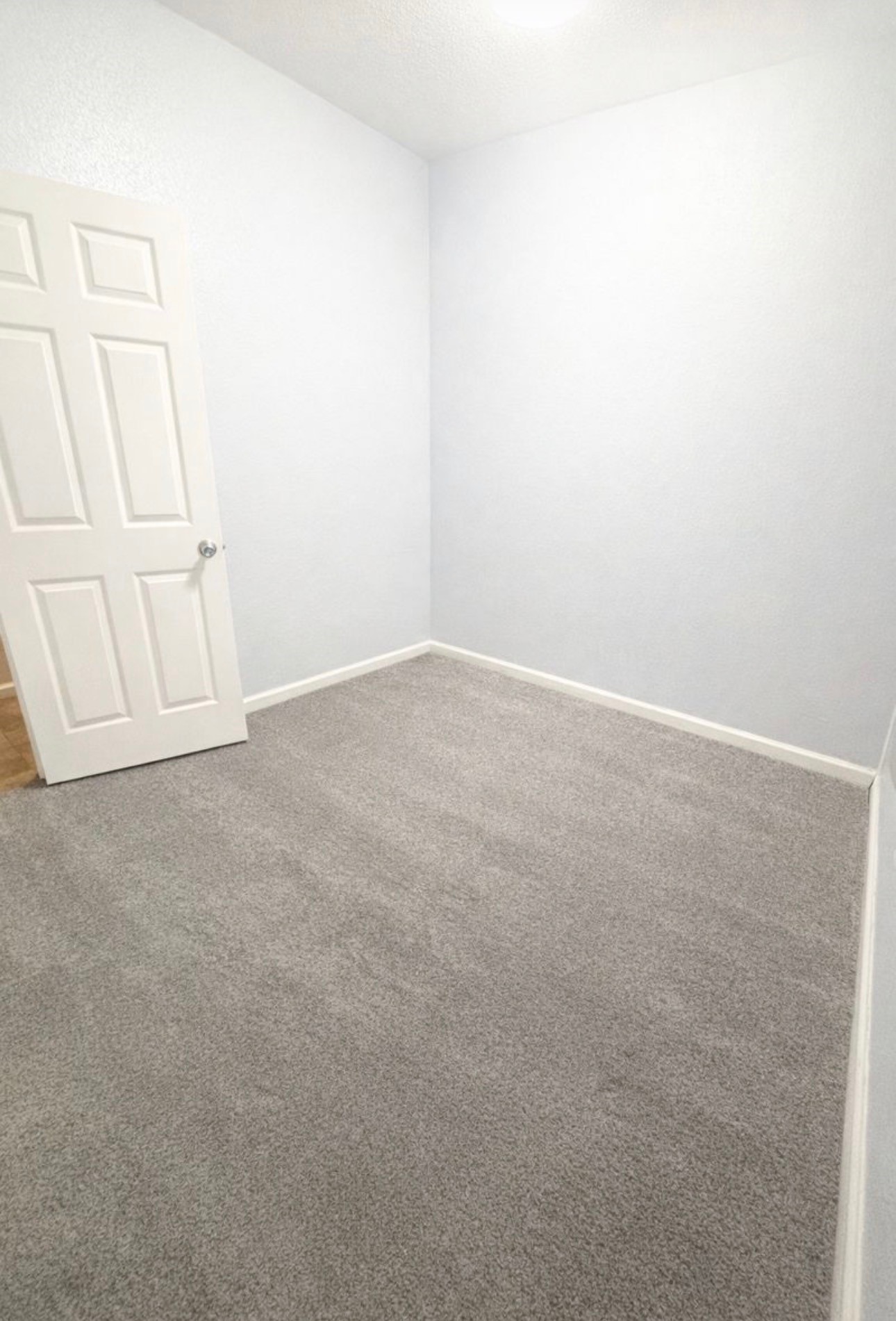 1615 Beech Drive Conroe, TX 77385 - Photo 11 of 14 3rd bedroom