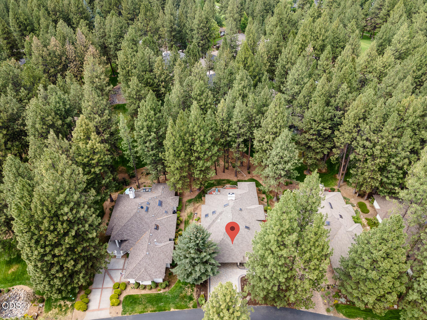 60894 Willow Creek Loop Bend, OR 97702 - Photo 33 of 36