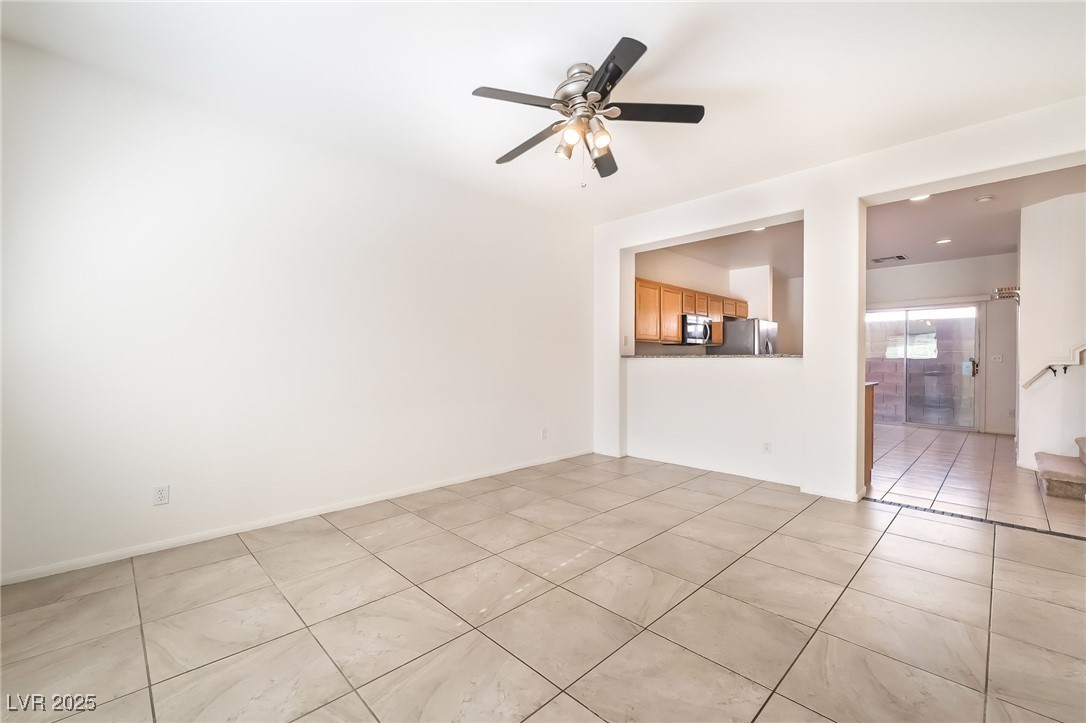9968 Erie Stream Way Las Vegas, NV 89148 - Photo 4 of 35