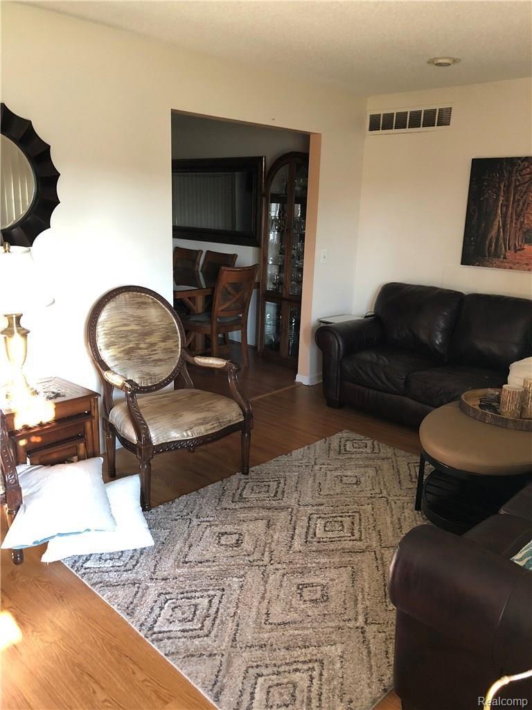2610 John R Road Troy, MI 48083 - Photo 5 of 17 IMG_0538.JPG