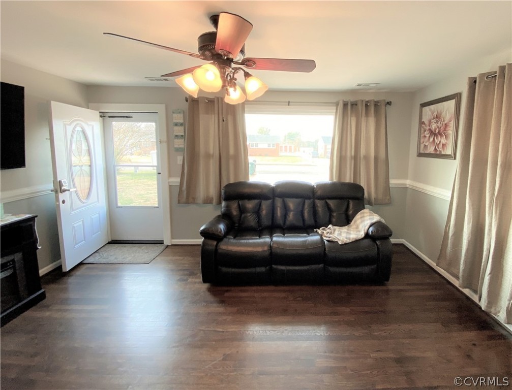 2213 Apollo Road Richmond, VA 23223 - Photo 10 of 42 Gallery Image 10