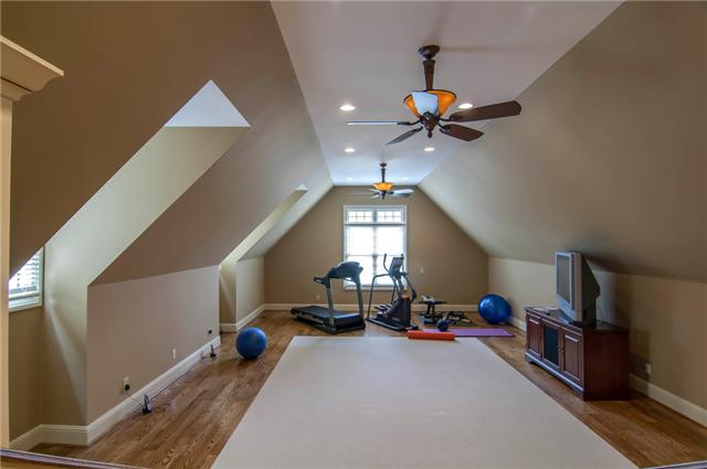 131 Page Road Nashville, TN 37205 - Photo 15 of 18