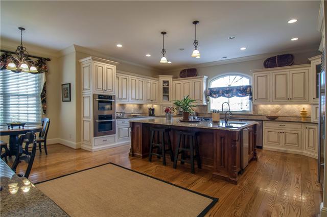 131 Page Road Nashville, TN 37205 - Photo 10 of 18