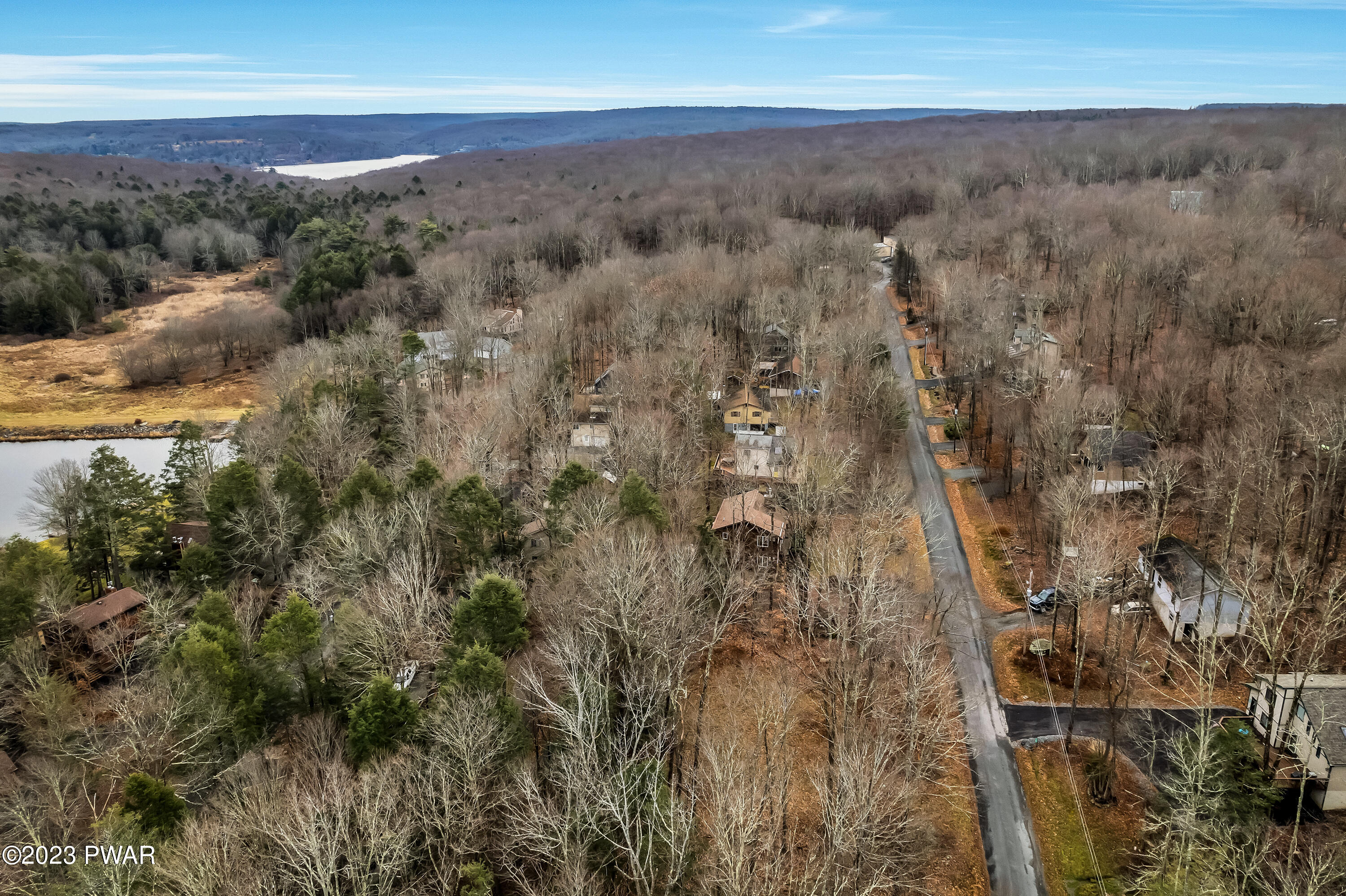 22 Tomahawk Road Lake Ariel, PA 18436 - Photo 11 of 16