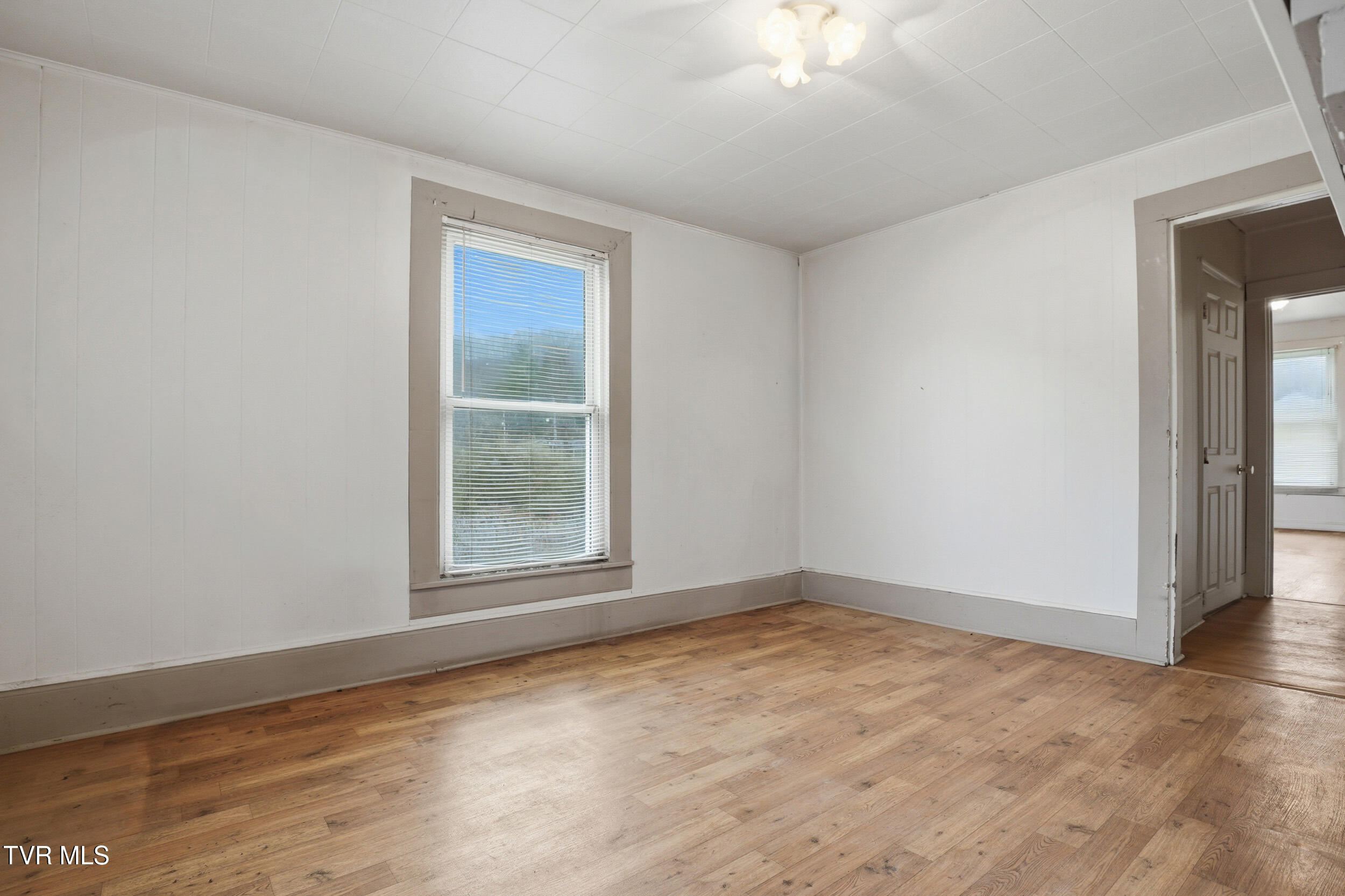 1053 The Lake Road Clintwood, VA 24228 - Photo 20 of 32 IMG_0006