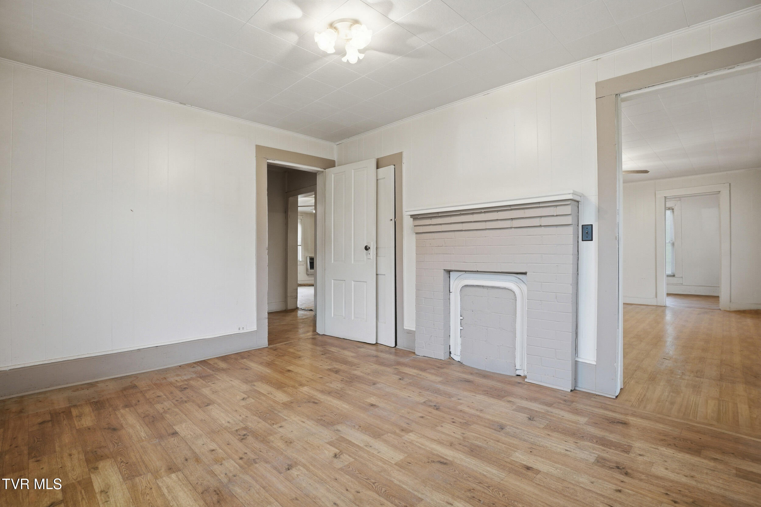 1053 The Lake Road Clintwood, VA 24228 - Photo 21 of 32 IMG_0007