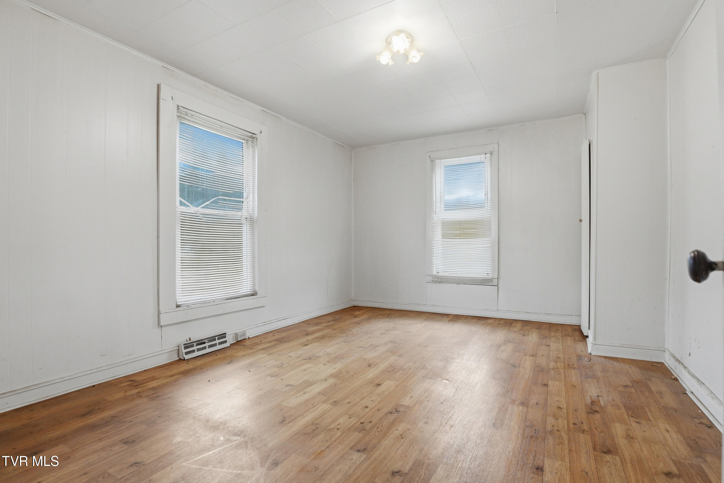 1053 The Lake Road Clintwood, VA 24228 - Photo 23 of 32 IMG_0010