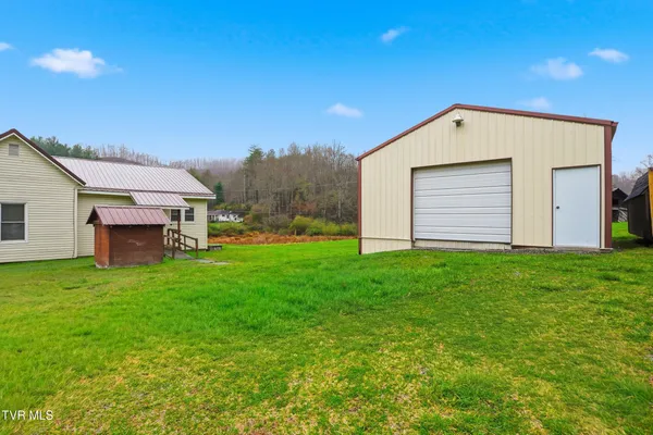 $199,000 | 1053 The Lake Road, Clintwood, VA 24228