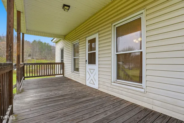$199,000 | 1053 The Lake Road, Clintwood, VA 24228