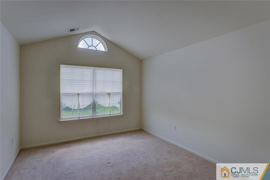 28 Pebble Creek Road Dayton, NJ 08810 - Photo 18 of 24 Gallery Image 18