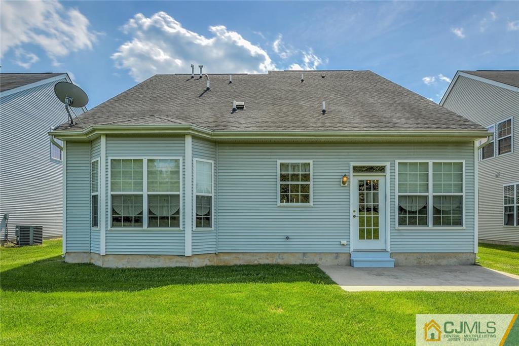 28 Pebble Creek Road Dayton, NJ 08810 - Photo 21 of 24 Gallery Image 21
