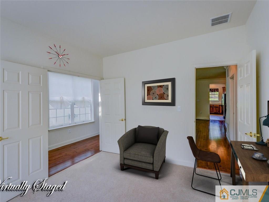28 Pebble Creek Road Dayton, NJ 08810 - Photo 4 of 24 Gallery Image 4