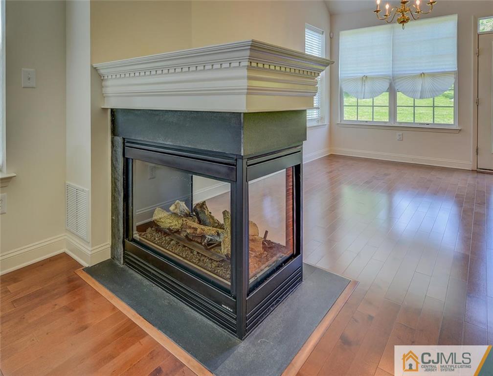 28 Pebble Creek Road Dayton, NJ 08810 - Photo 6 of 24 Gallery Image 6