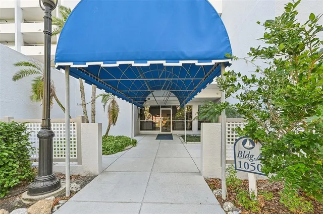 $2,500 | 1050 Riverside Drive, Unit A201, Palmetto, FL 34221