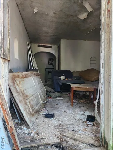 $9,900 | 1112 North 10th Street, Poplar Bluff, MO 63901