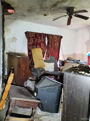 $9,900 | 1112 North 10th Street, Poplar Bluff, MO 63901