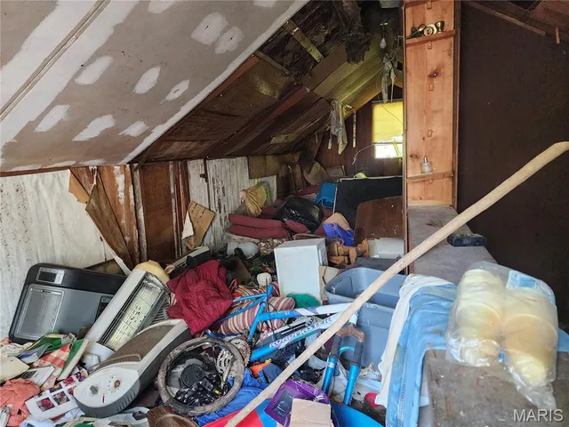 $9,900 | 1112 North 10th Street, Poplar Bluff, MO 63901