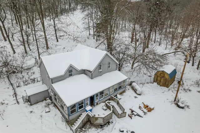 $230,000 | 43513 Runaway Road, Dakota, MN 55925