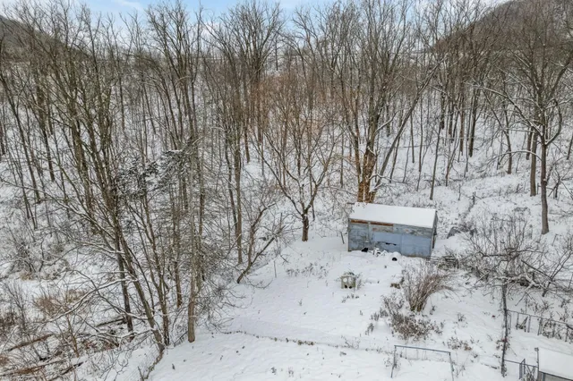 $230,000 | 43513 Runaway Road, Dakota, MN 55925