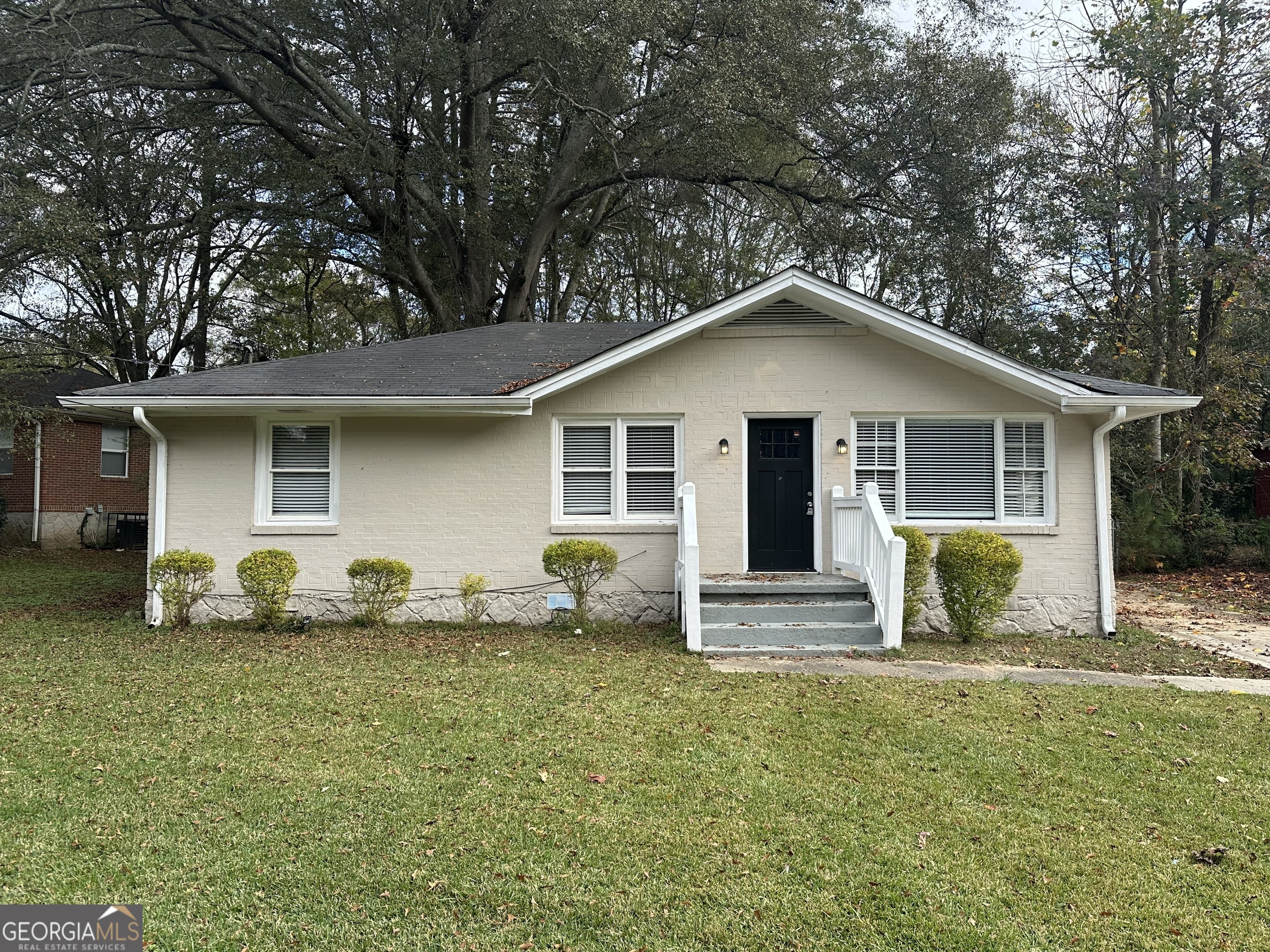 1764 Thomas Terrace Decatur, GA 30032 - Photo 2 of 12