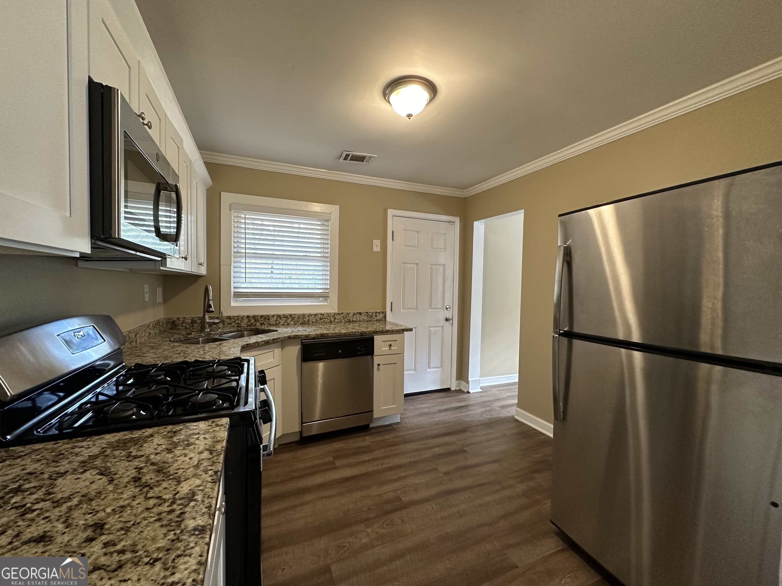 1764 Thomas Terrace Decatur, GA 30032 - Photo 6 of 12